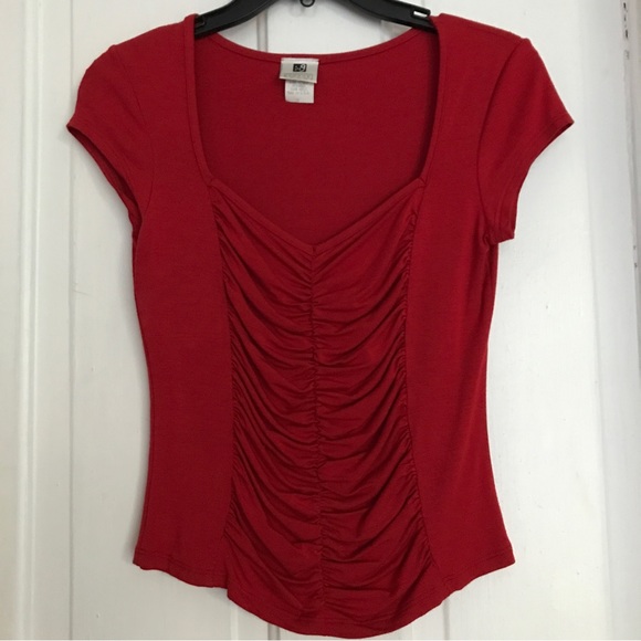 INC Milkmaid Cherry Red Top - Picture 5 of 7